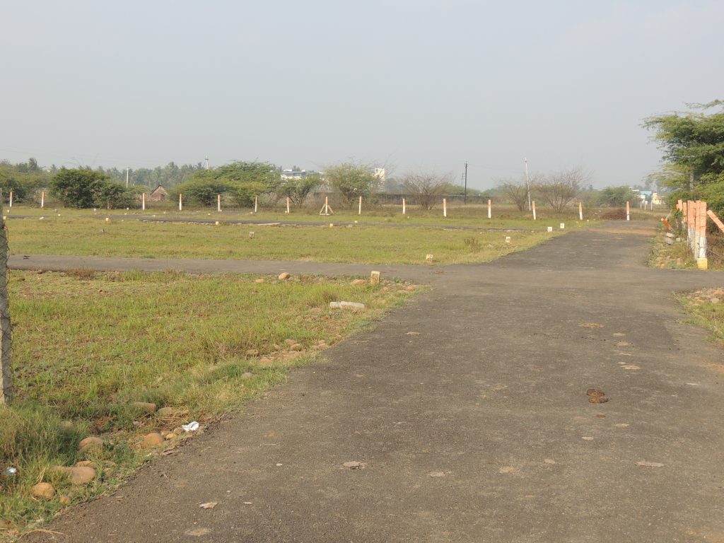 Best deals on plots in Redhills Sholavaram